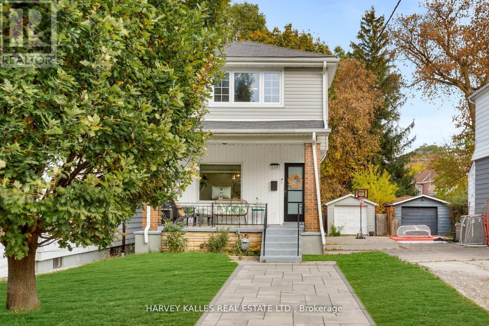 139 King Edward Avenue, Toronto, Ontario  M4C 5J7 - Photo 2 - E12668900