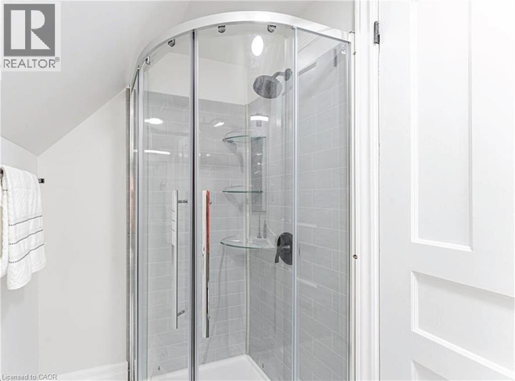 15 Barnesdale Avenue N Unit# 3, Hamilton, Ontario  L8L 6R4 - Photo 6 - 40796543