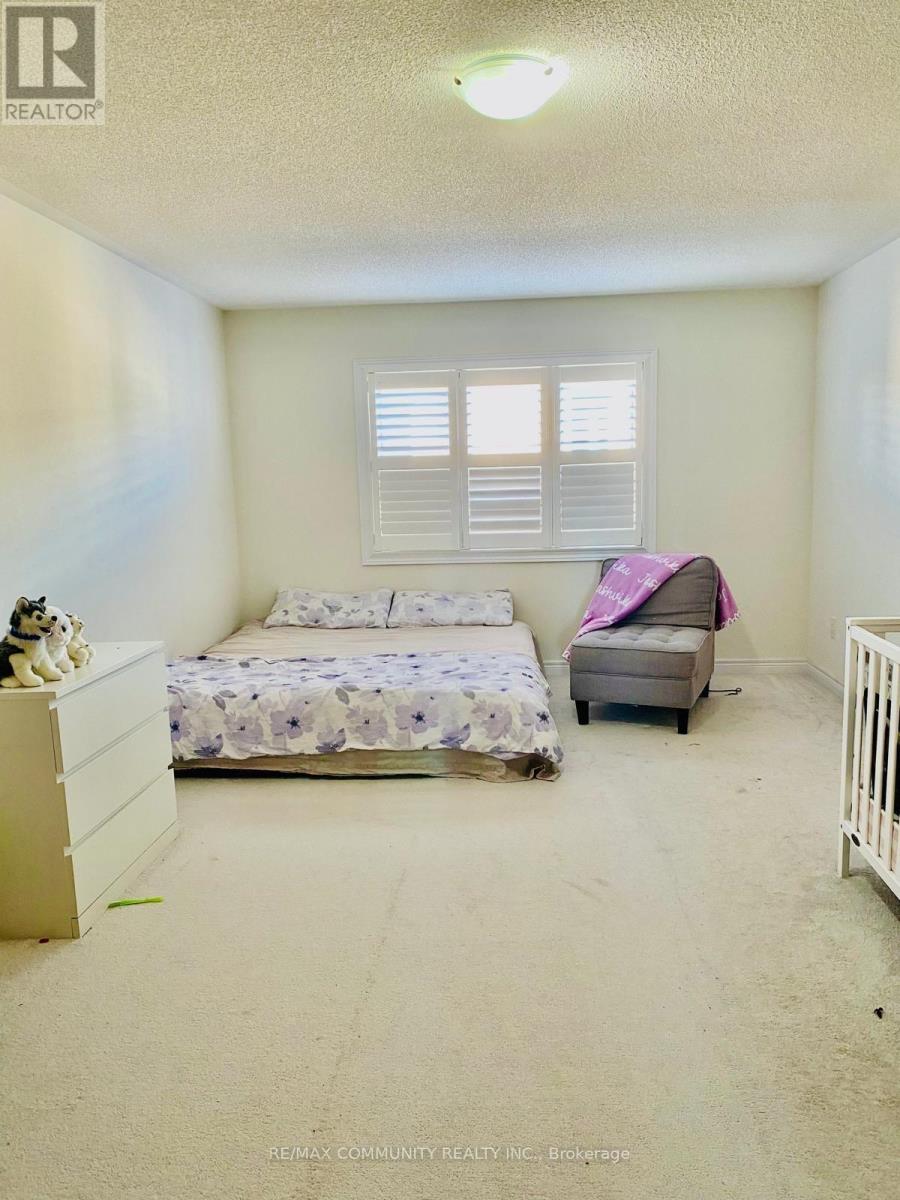 1163 Enchanted Crescent, Pickering, Ontario  L1X 0H1 - Photo 5 - E12669042