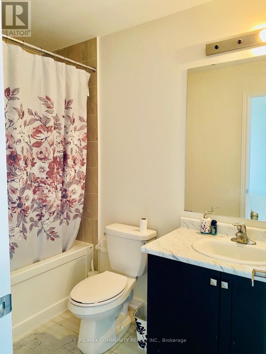 1163 Enchanted Crescent, Pickering, Ontario  L1X 0H1 - Photo 7 - E12669042