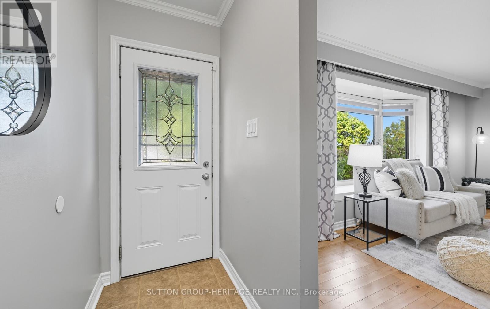 823 Rowena Street, Oshawa, Ontario  L1H 4Z6 - Photo 2 - E12669142