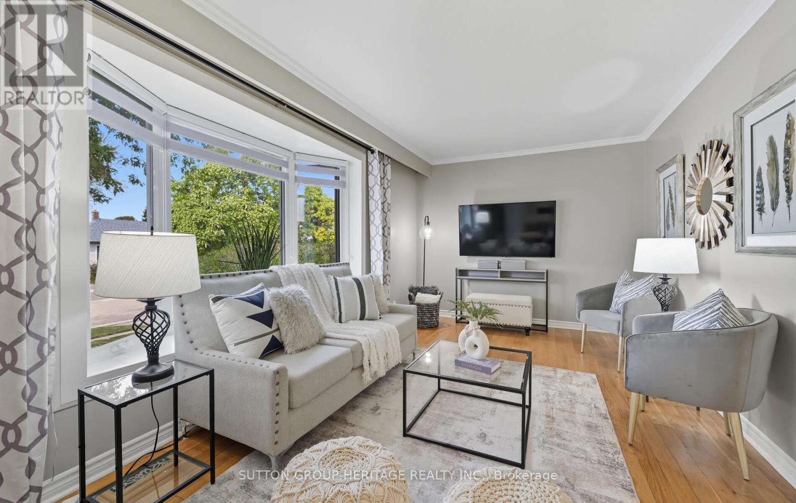 823 Rowena Street, Oshawa, Ontario  L1H 4Z6 - Photo 3 - E12669142