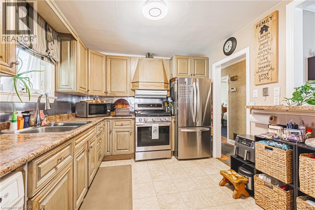 1 Norwich Place, Etobicoke, Ontario  M9V 2Y9 - Photo 12 - 40796278