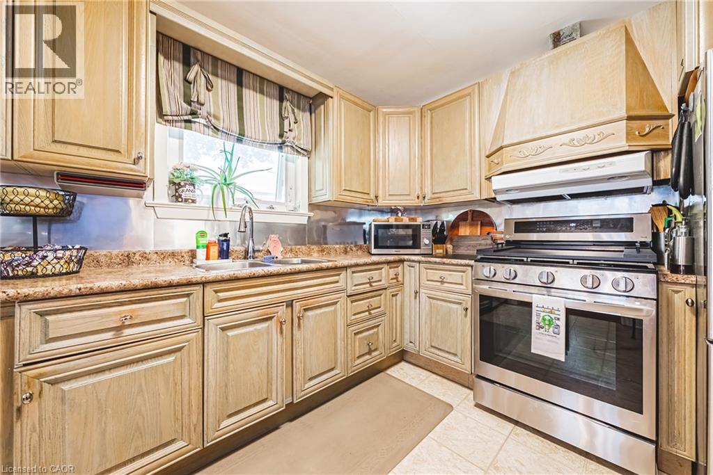 1 Norwich Place, Etobicoke, Ontario  M9V 2Y9 - Photo 13 - 40796278