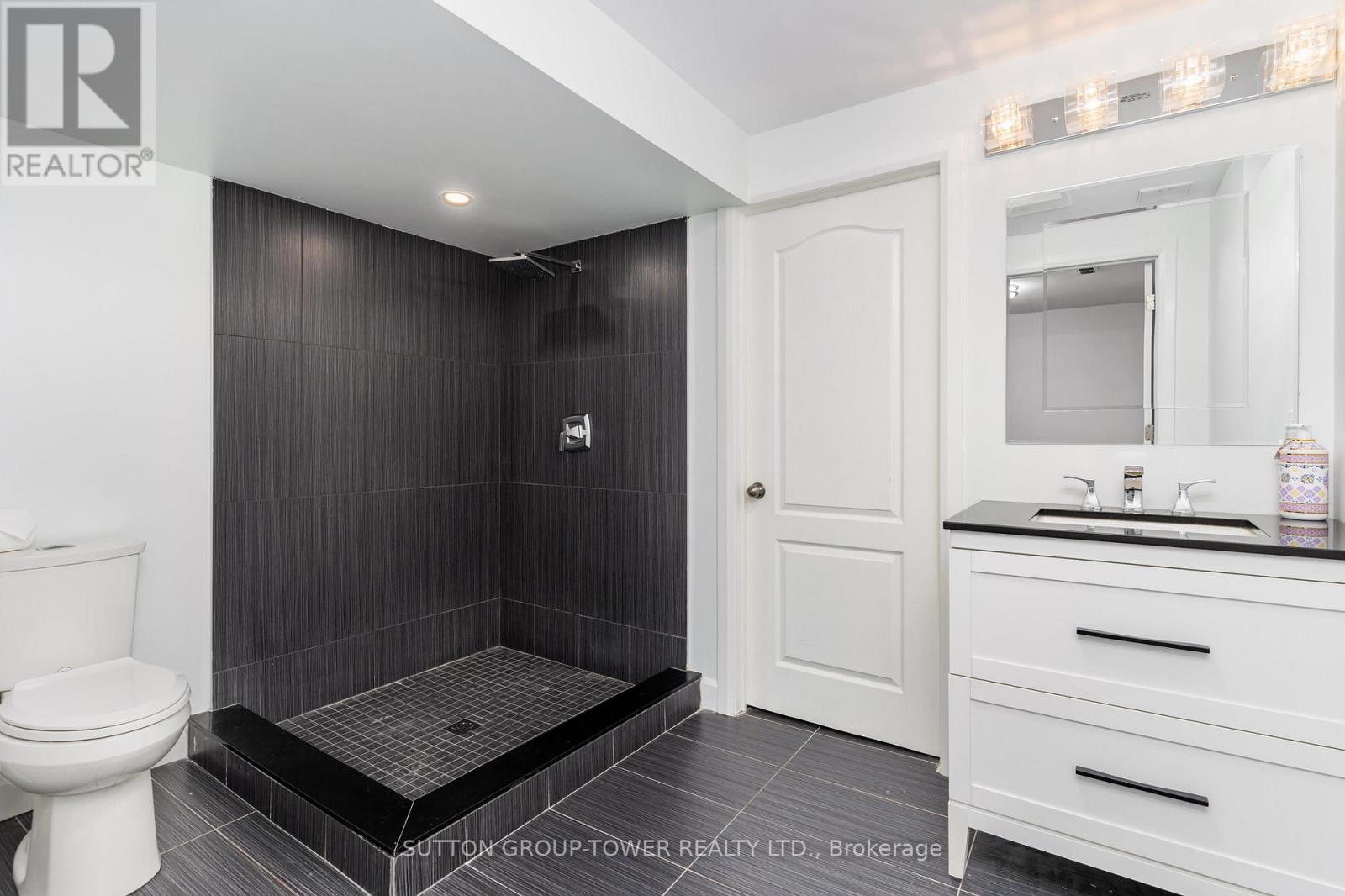 293 London Road, Newmarket, Ontario  L3Y 6L3 - Photo 32 - N12668910