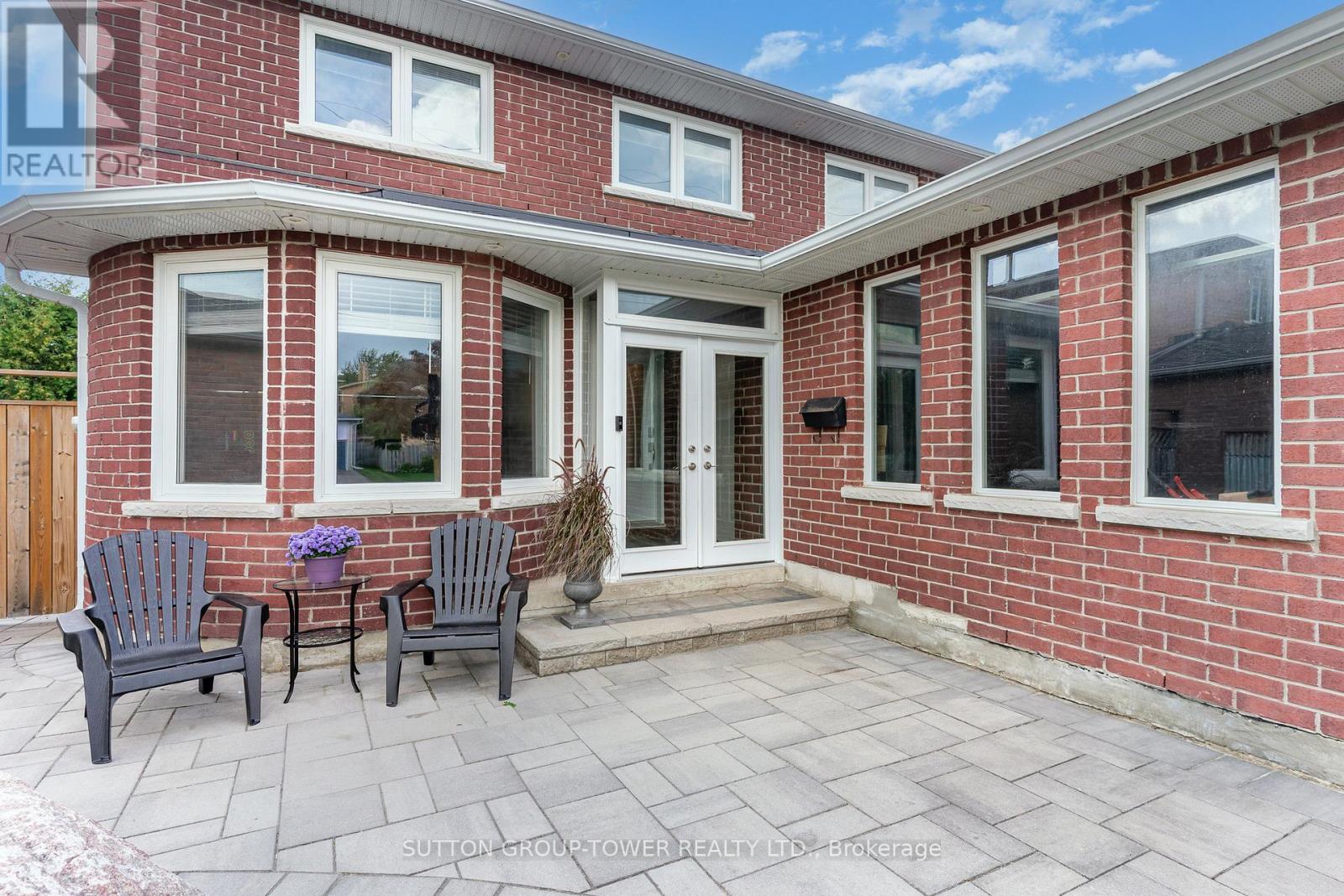 293 London Road, Newmarket, Ontario  L3Y 6L3 - Photo 4 - N12668910