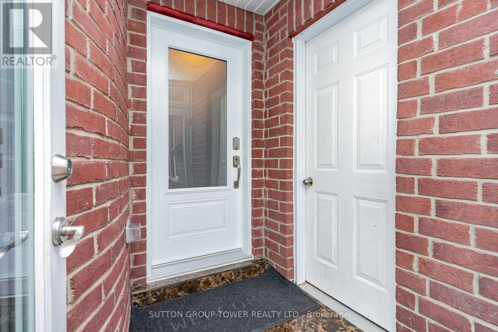 293 London Road, Newmarket, Ontario  L3Y 6L3 - Photo 5 - N12668910