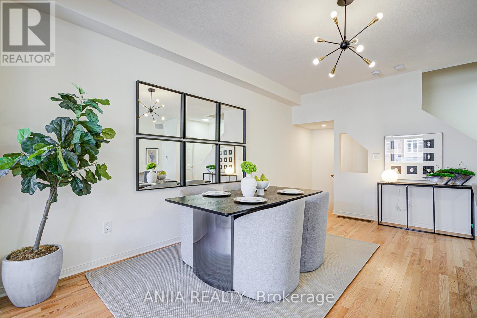 105 Ness Drive, Richmond Hill, Ontario  L4S 0K9 - Photo 15 - N12668942