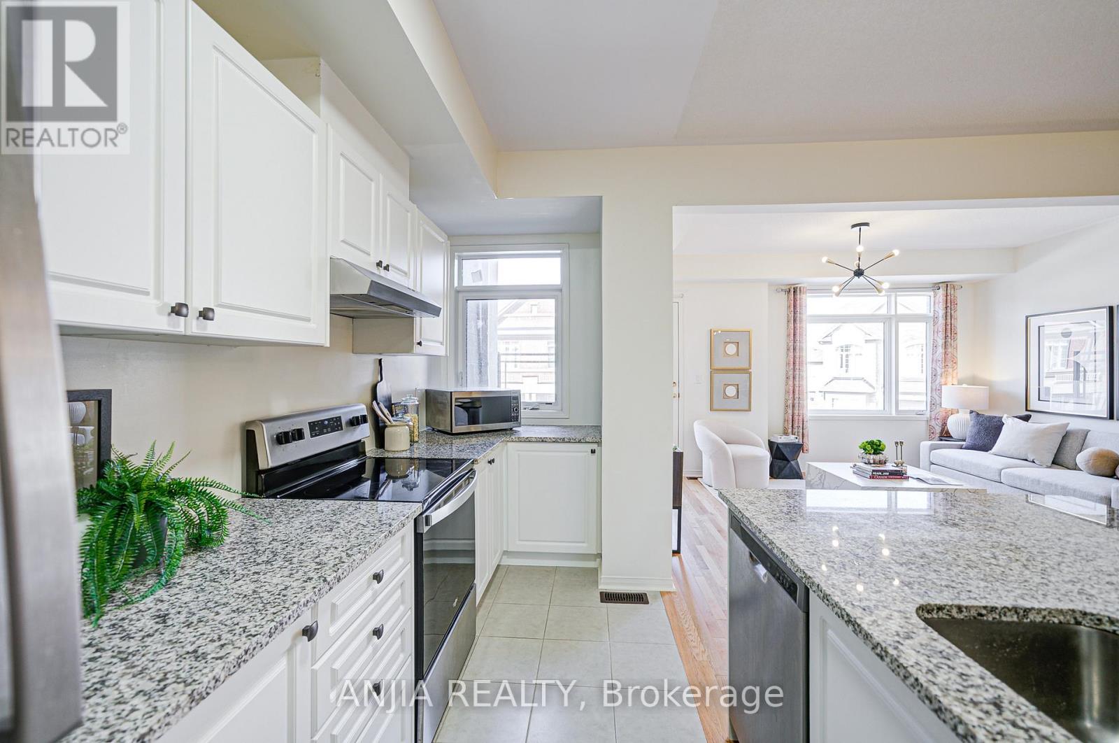 105 Ness Drive, Richmond Hill, Ontario  L4S 0K9 - Photo 20 - N12668942