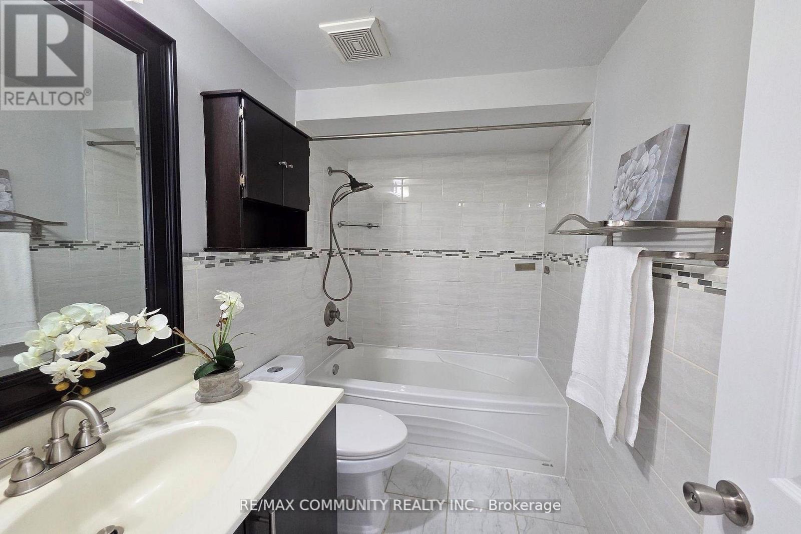 31 Stather Crescent, Markham, Ontario  L3S 1C9 - Photo 23 - N12669004