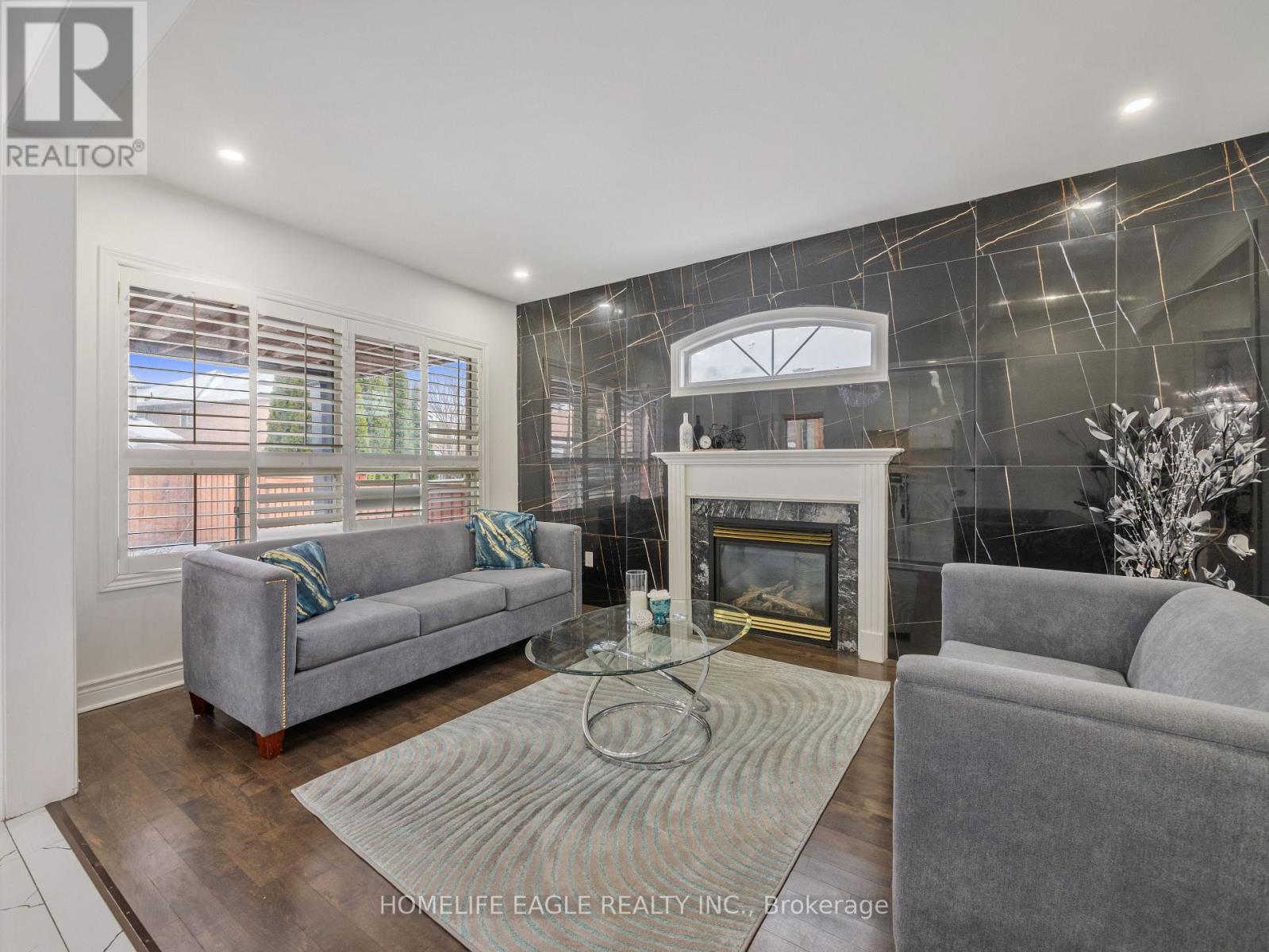 85 Lio Avenue, Vaughan, Ontario  L4H 1R9 - Photo 4 - N12669072