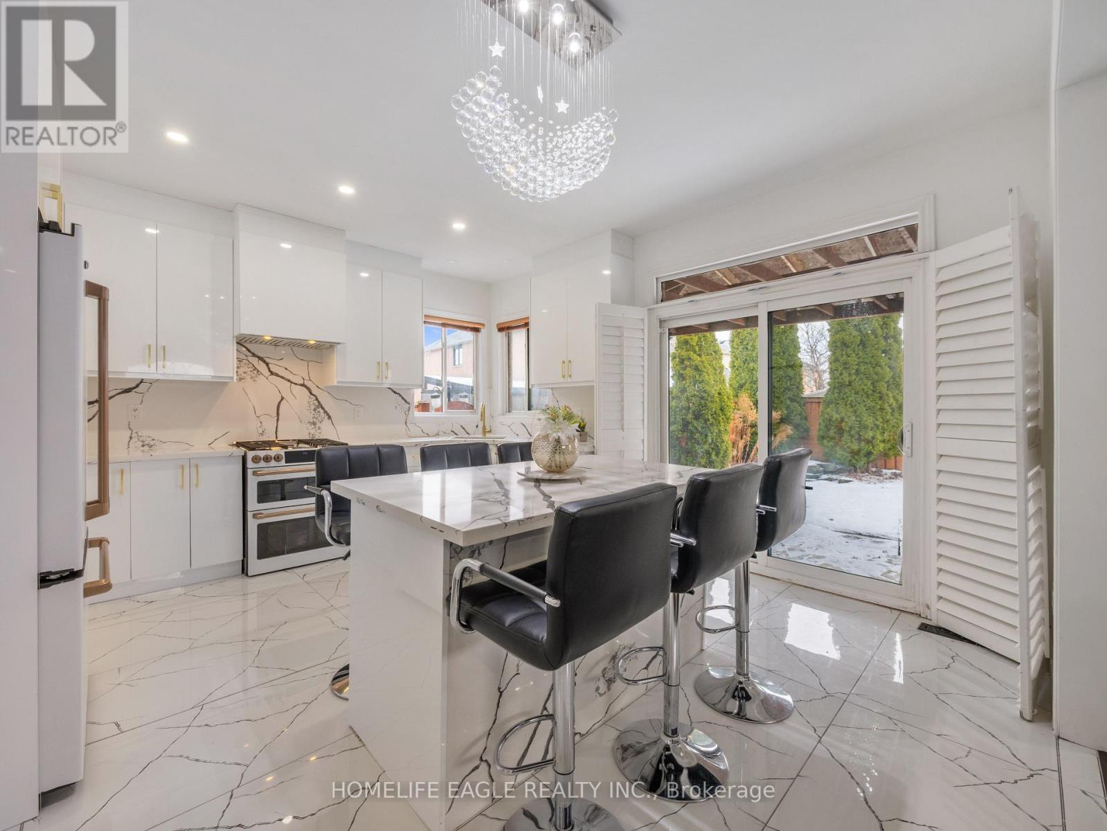 85 Lio Avenue, Vaughan, Ontario  L4H 1R9 - Photo 7 - N12669072