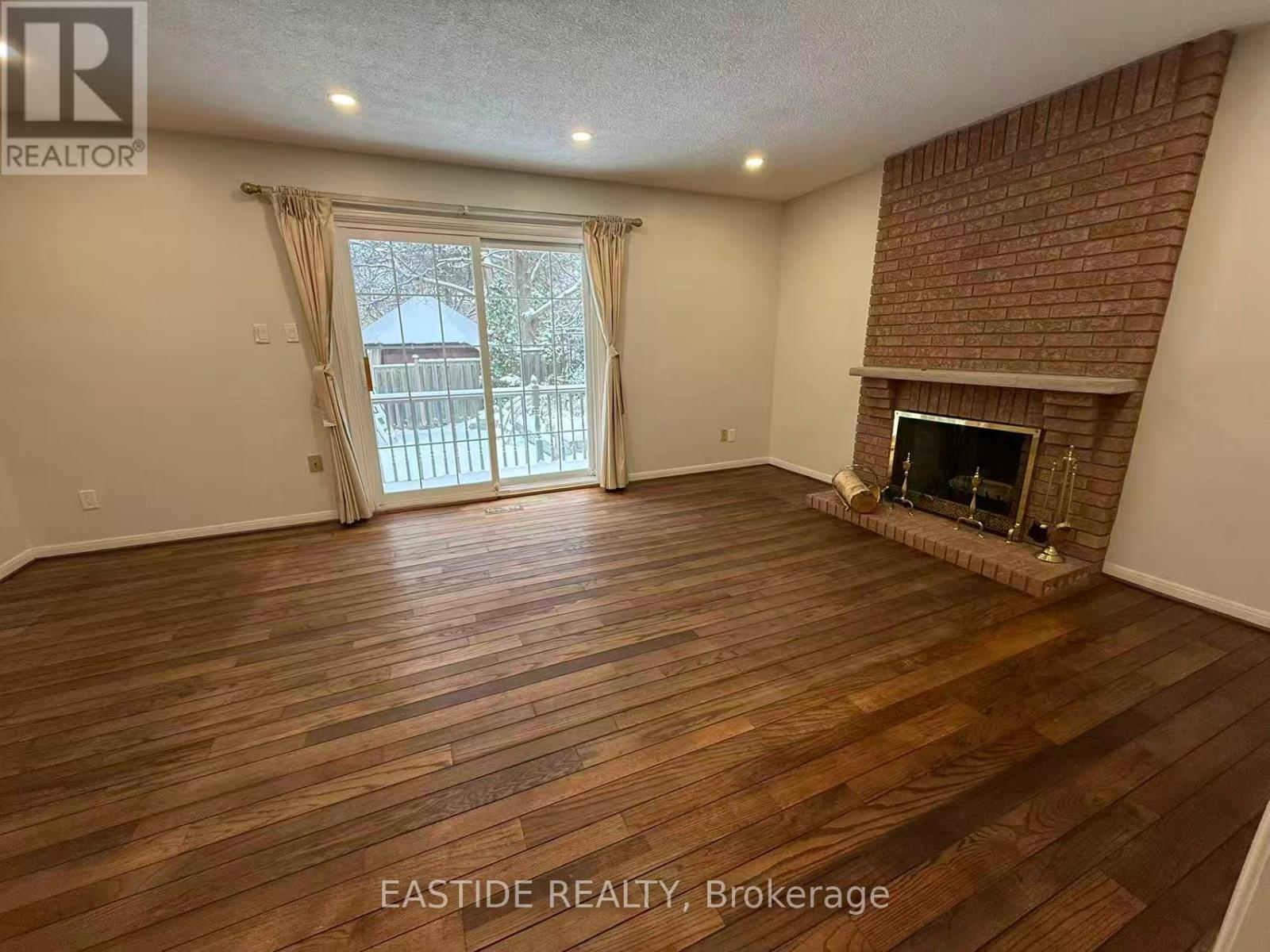 23 Briarwood Road, Markham, Ontario  L3R 2W7 - Photo 12 - N12669092