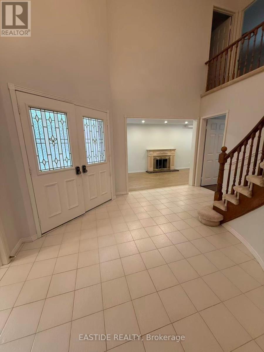 23 Briarwood Road, Markham, Ontario  L3R 2W7 - Photo 5 - N12669092