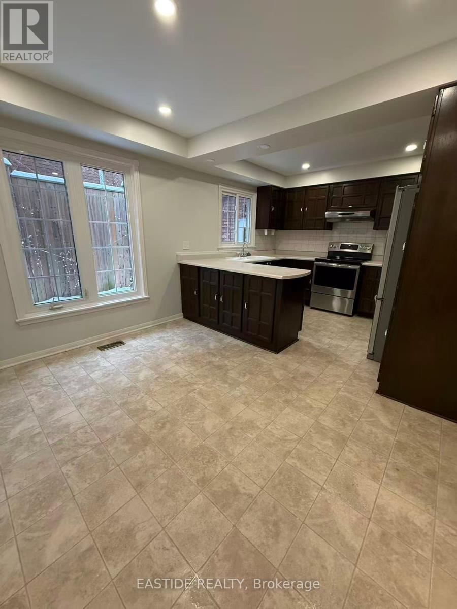 23 Briarwood Road, Markham, Ontario  L3R 2W7 - Photo 8 - N12669092