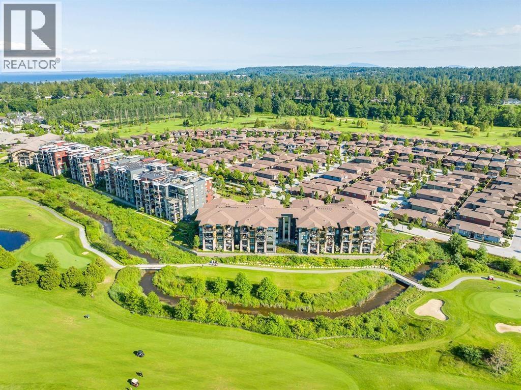 401 5055 Springs Boulevard, Delta, British Columbia  V4M 0A5 - Photo 2 - R3046546