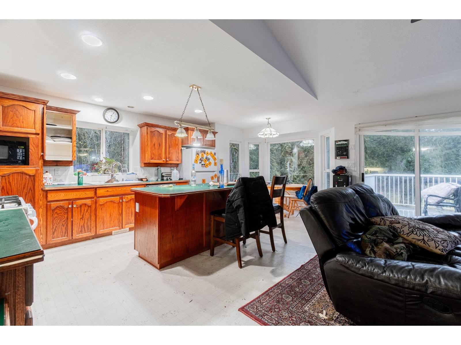 9540 Woodward Street, Mission, British Columbia  V4S 1B9 - Photo 11 - R3075011