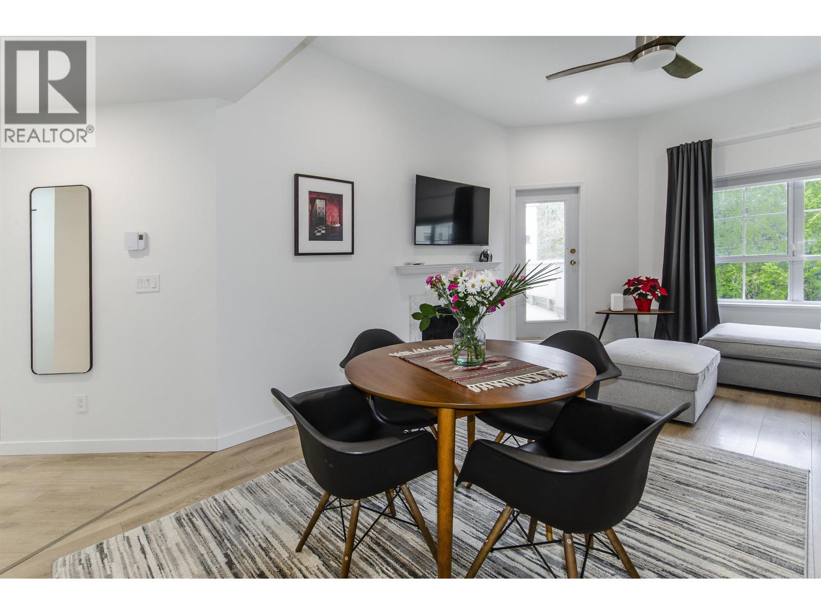 406 2975 Princess Crescent, Coquitlam, British Columbia  V3B 7N3 - Photo 1 - R3075671