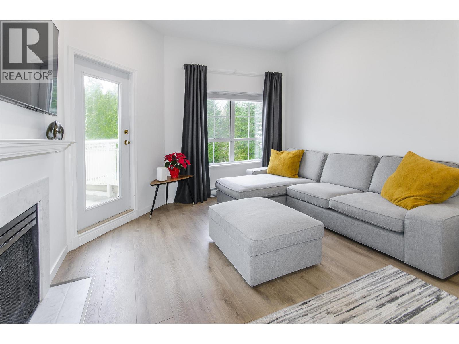 406 2975 Princess Crescent, Coquitlam, British Columbia  V3B 7N3 - Photo 2 - R3075671