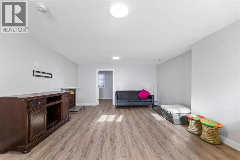 1623 Summit Street Sw, Calgary, Alberta  T3C 2L8 - Photo 21 - A2275099