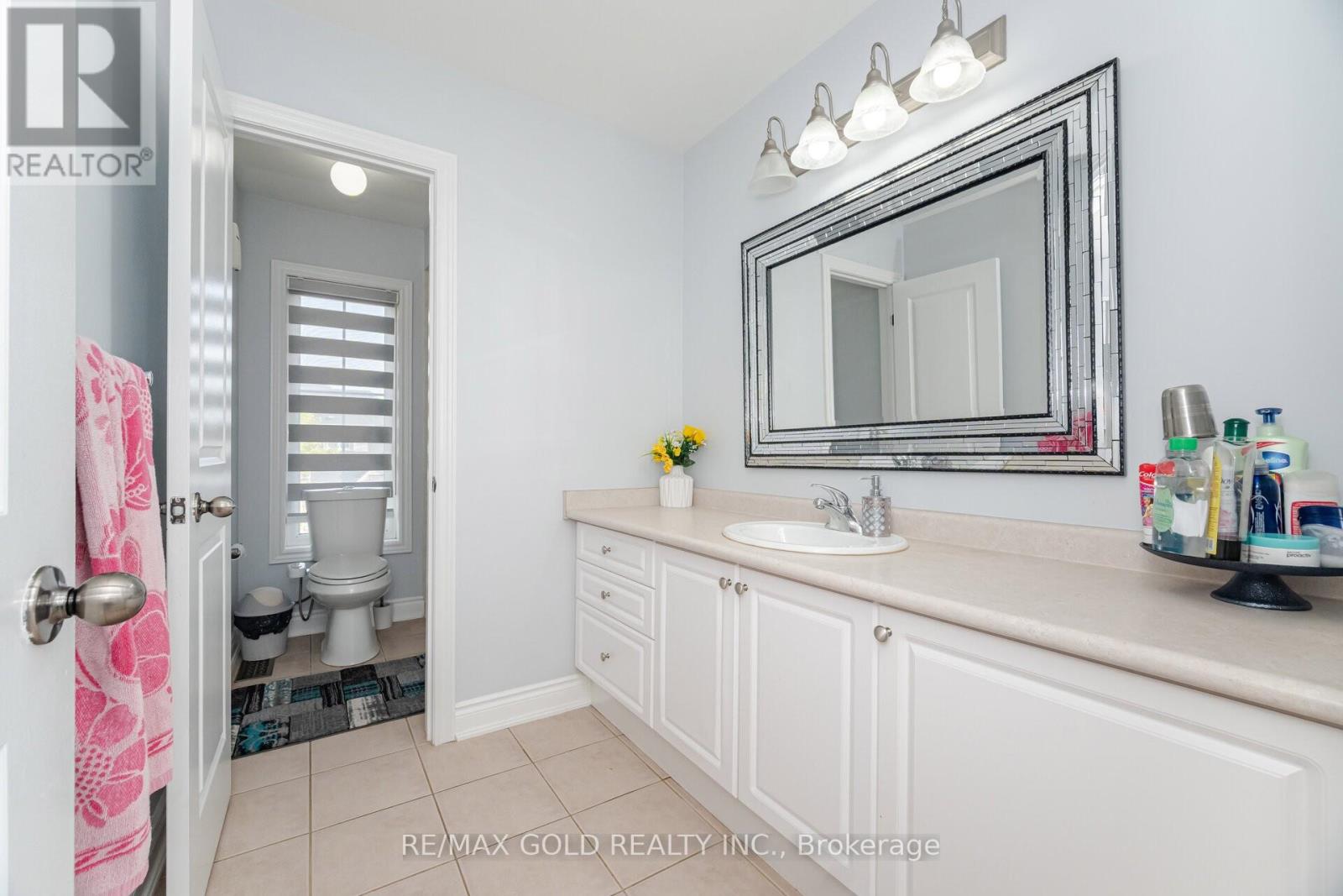 32 Eaglesprings Crescent, Brampton, Ontario  L6P 2V9 - Photo 21 - W12666394