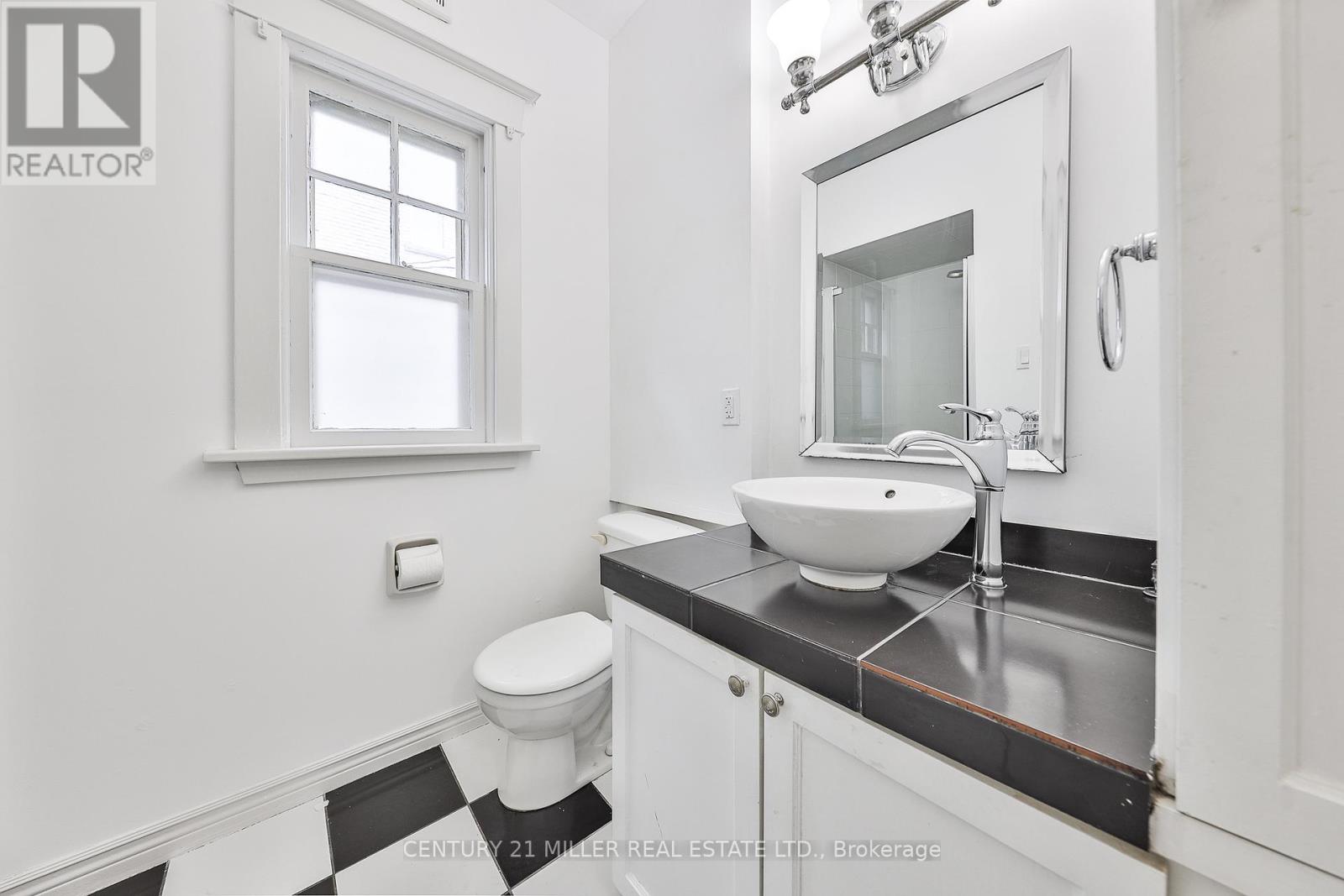 258 Reynolds Street, Oakville, Ontario  L6J 3L4 - Photo 15 - W12668896