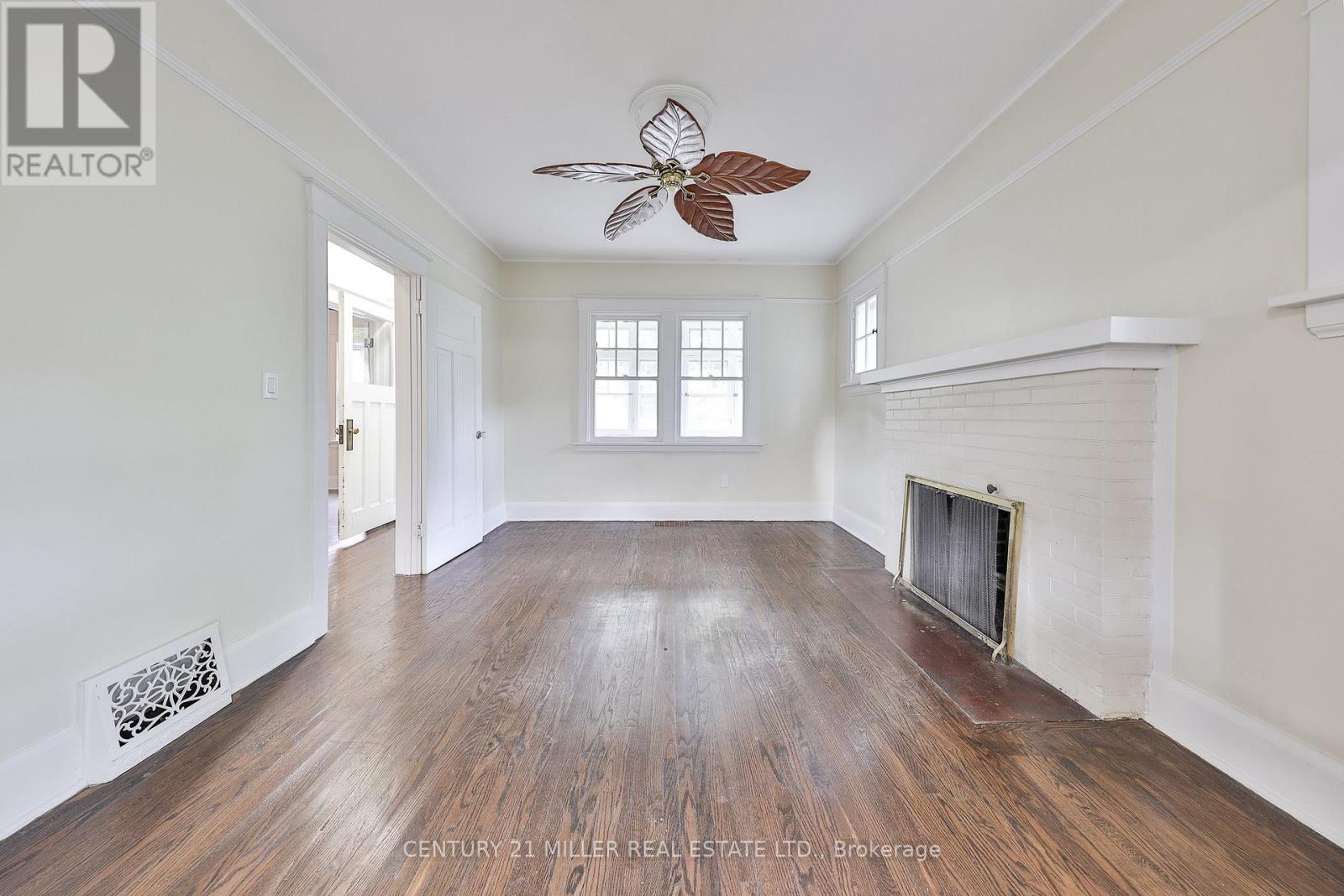 258 Reynolds Street, Oakville, Ontario  L6J 3L4 - Photo 8 - W12668896