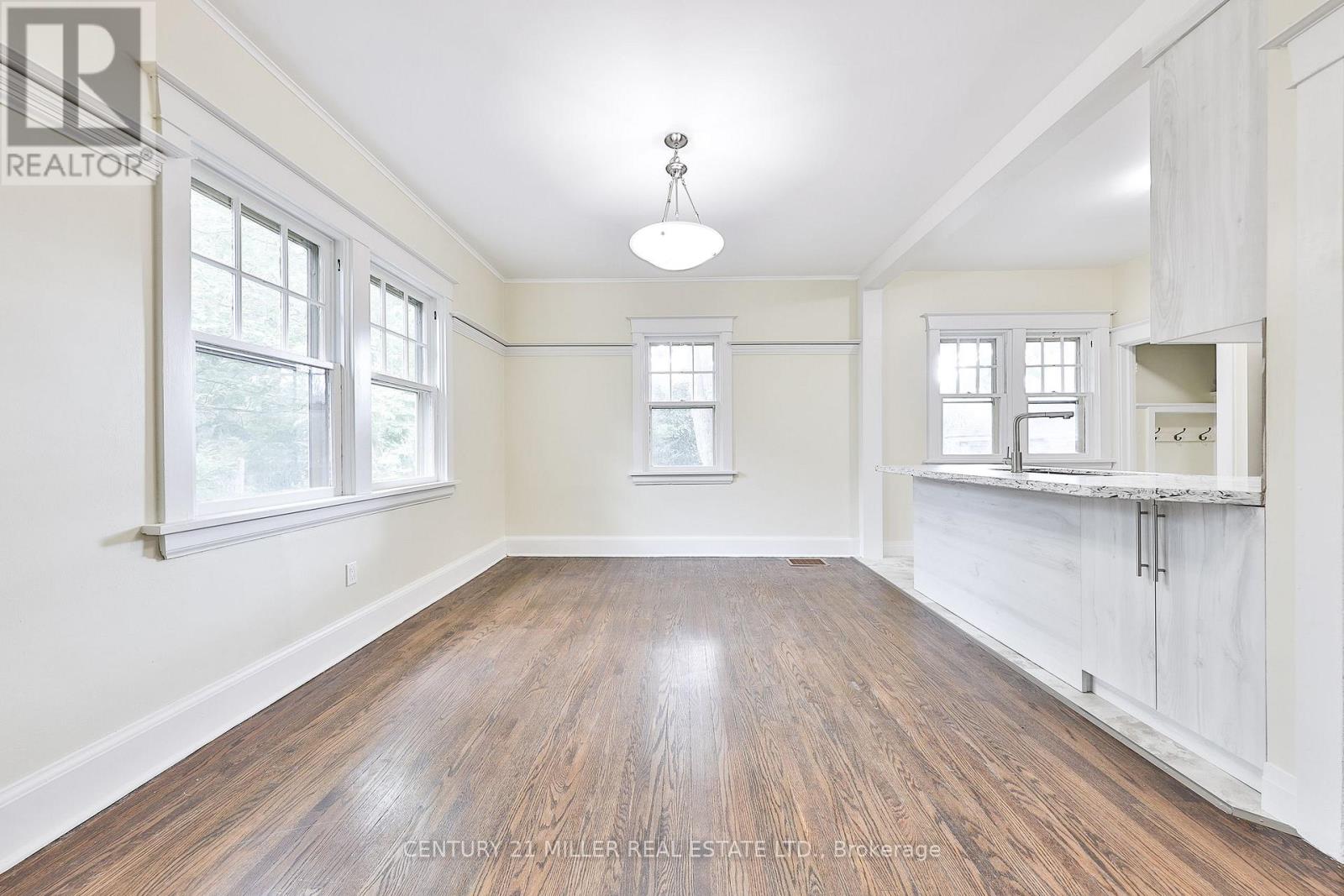 258 Reynolds Street, Oakville, Ontario  L6J 3L4 - Photo 9 - W12668896