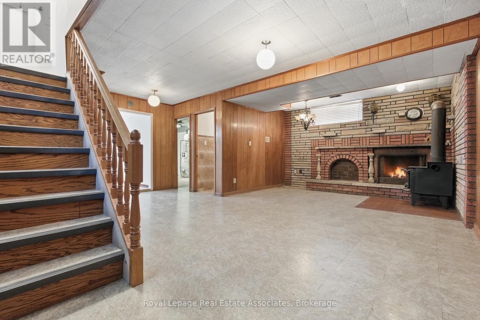 117 Harding Avenue, Toronto, Ontario  M6M 3A4 - Photo 28 - W12668898