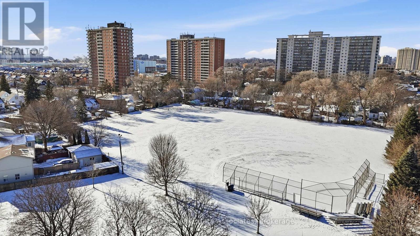 117 Harding Avenue, Toronto, Ontario  M6M 3A4 - Photo 36 - W12668898