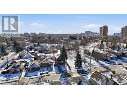 117 HARDING AVENUE, Toronto, Ontario