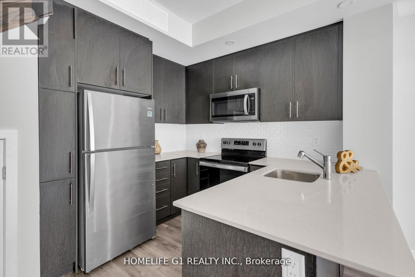 5 - 3429 Ridgeway Drive, Mississauga, Ontario  L5L 0B9 - Photo 6 - W12668950