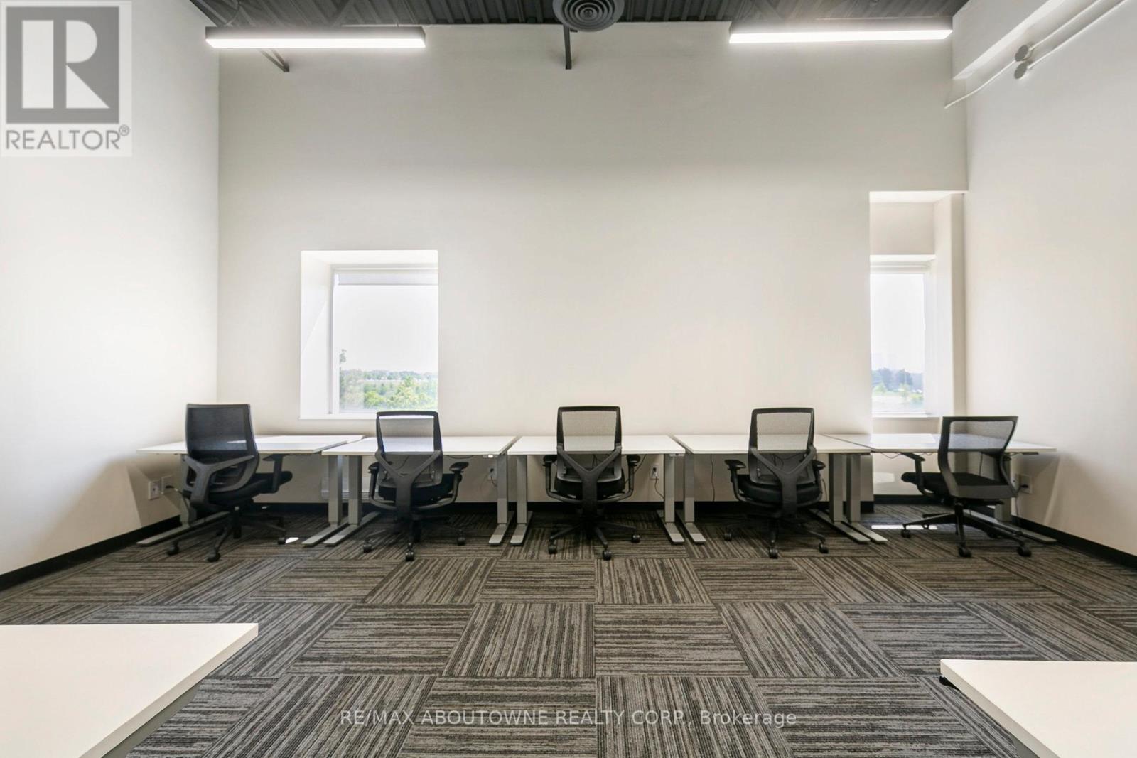 211-B - 320 Matheson Boulevard W, Mississauga, Ontario  L5R 3R1 - Photo 32 - W12668958