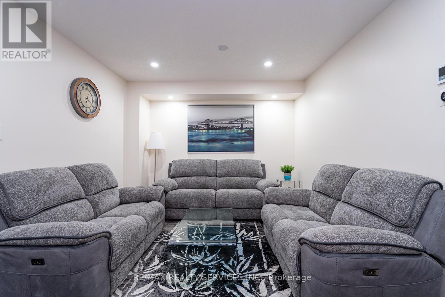 11 Hoover Road, Brampton, Ontario  L7A 4L2 - Photo 10 - W12668978