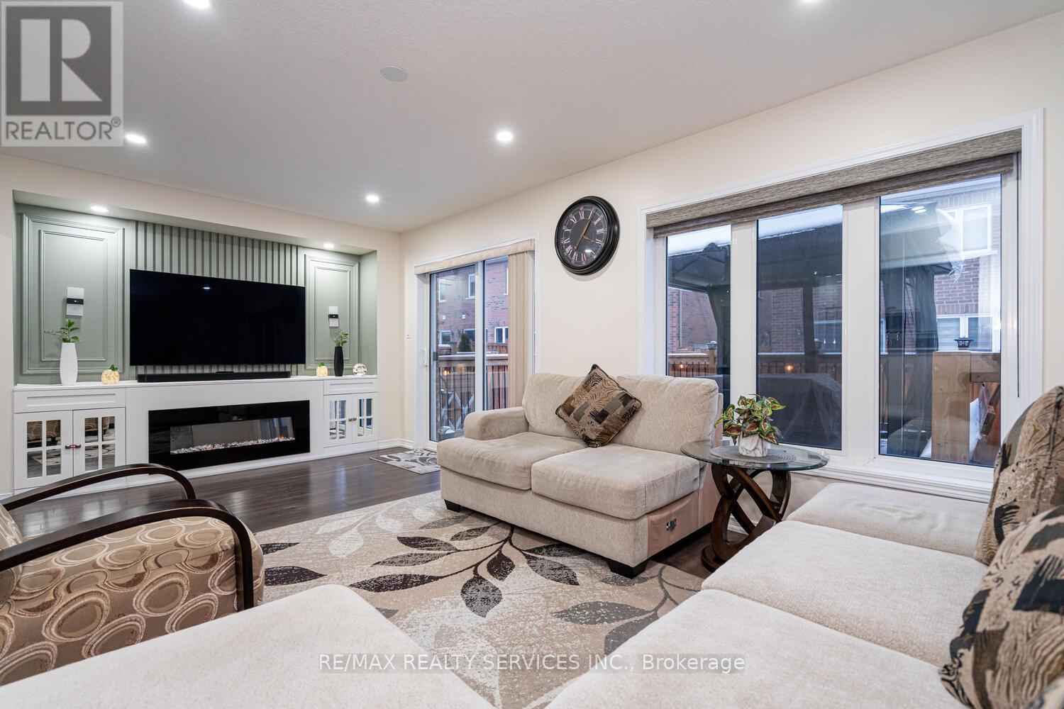 11 Hoover Road, Brampton, Ontario  L7A 4L2 - Photo 21 - W12668978