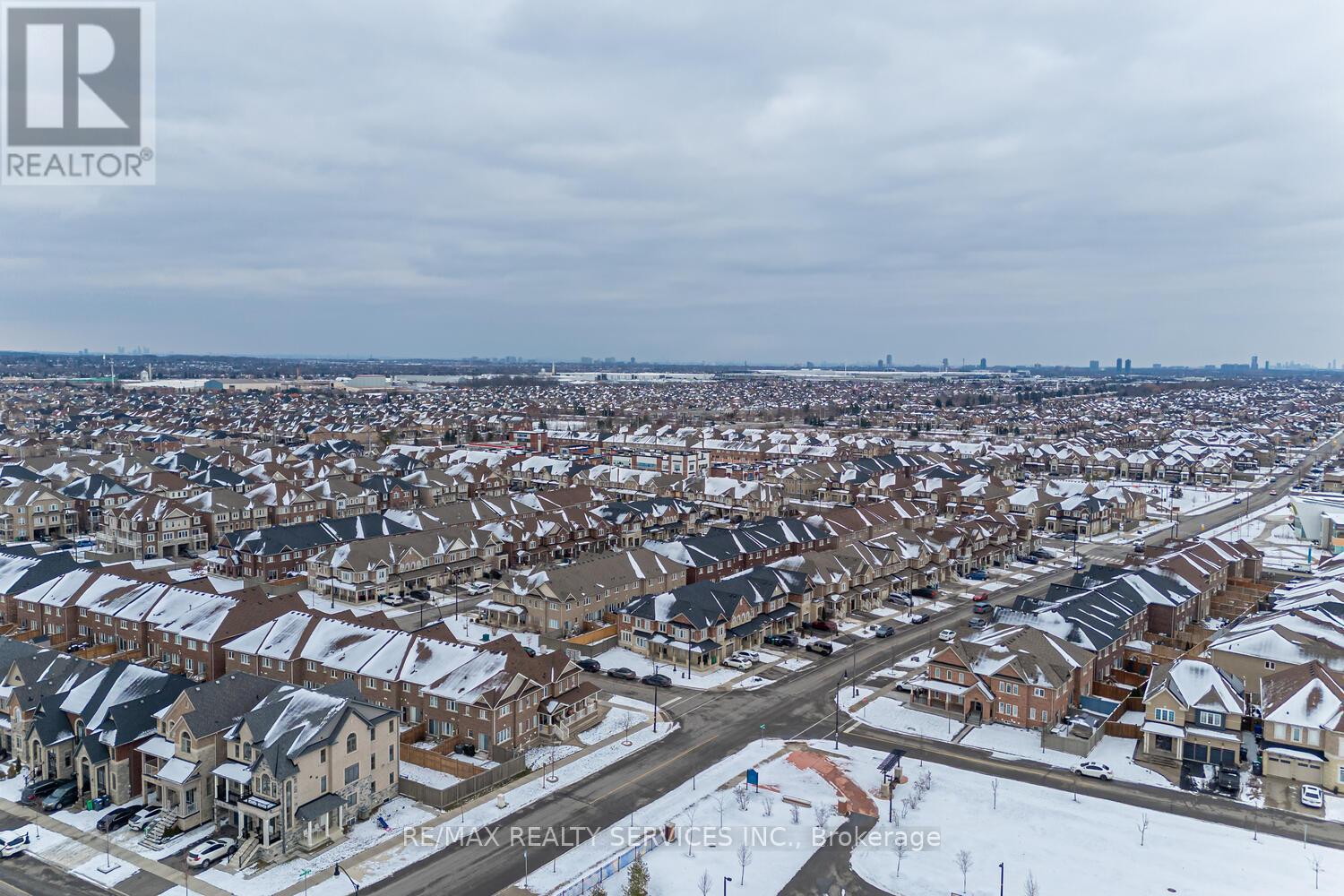 11 Hoover Road, Brampton, Ontario  L7A 4L2 - Photo 50 - W12668978