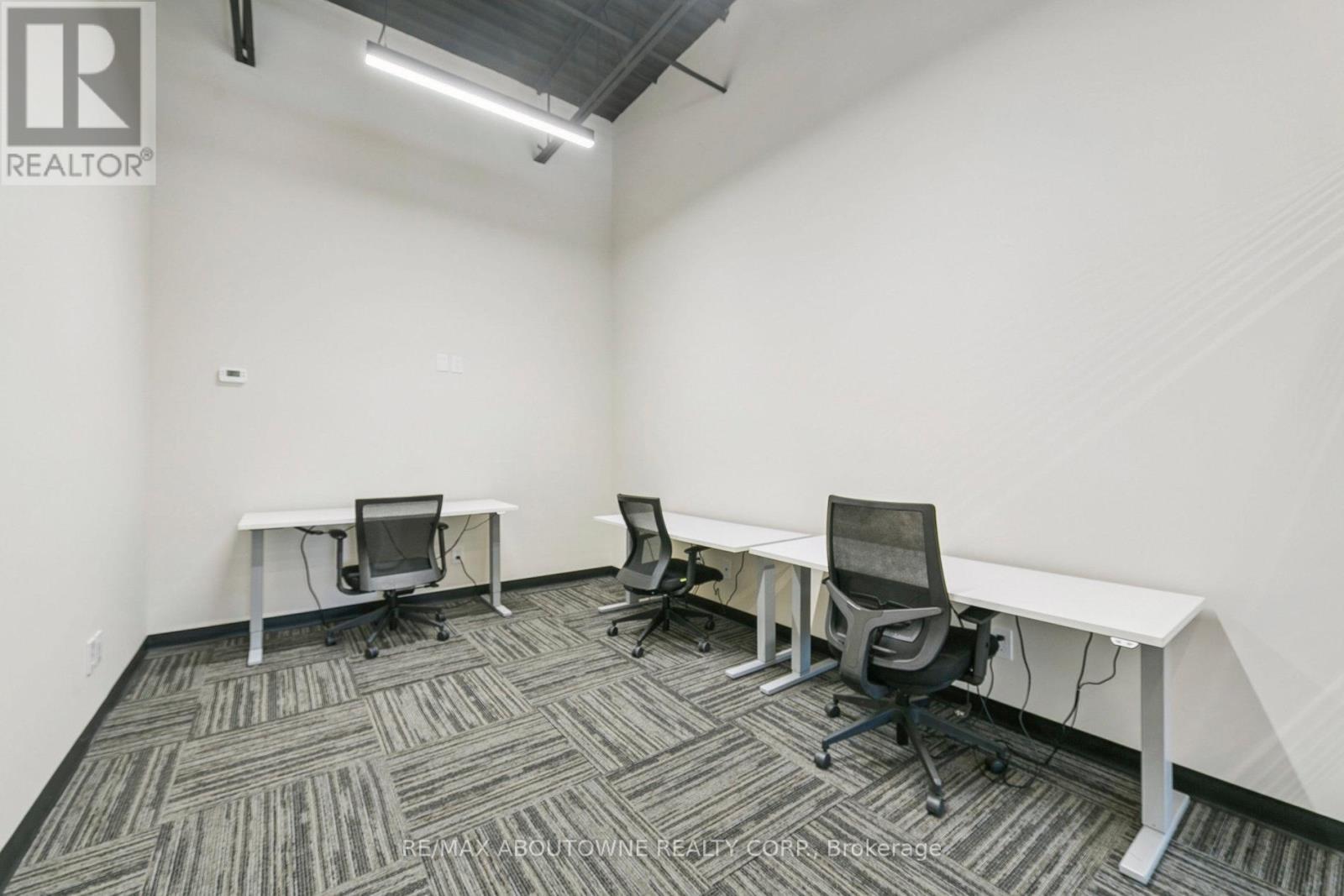 211-C - 320 Matheson Boulevard W, Mississauga, Ontario  L5R 3R1 - Photo 21 - W12668980