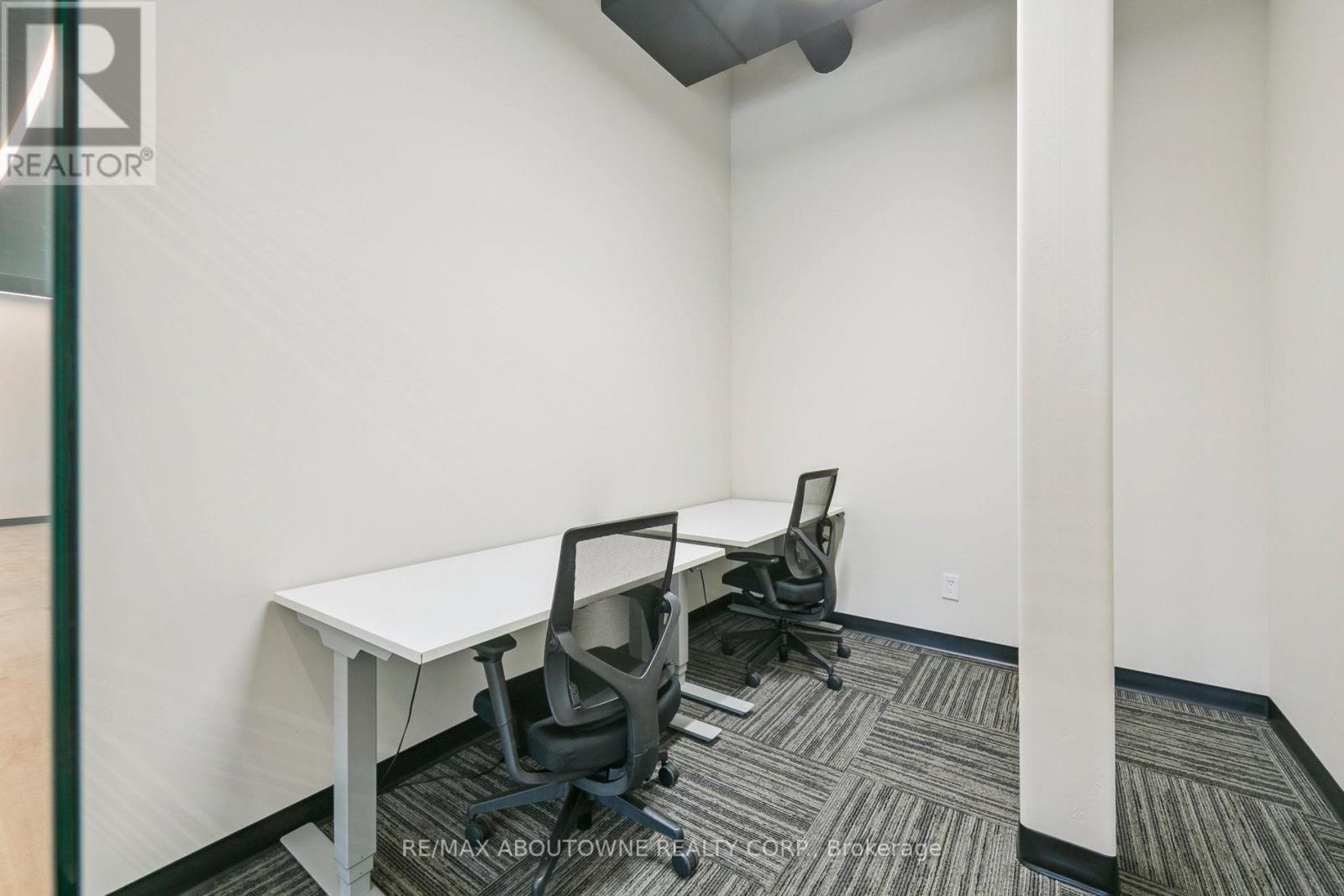 211-C - 320 Matheson Boulevard W, Mississauga, Ontario  L5R 3R1 - Photo 27 - W12668980