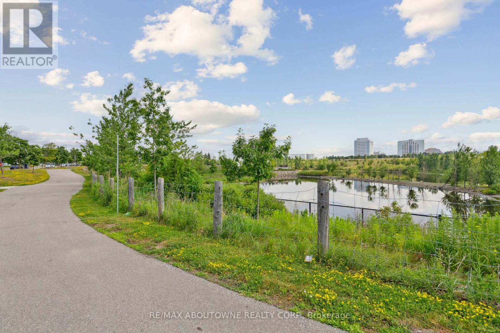 211-C - 320 Matheson Boulevard W, Mississauga, Ontario  L5R 3R1 - Photo 49 - W12668980