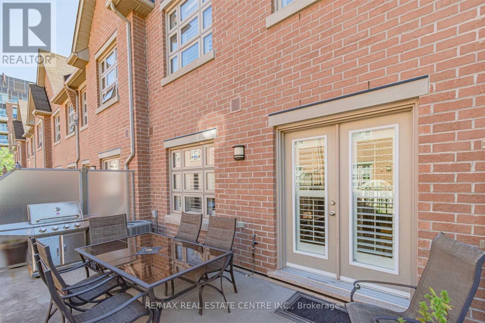 30 - 2460 Prince Michael Drive, Oakville, Ontario  L6H 0G8 - Photo 10 - W12668992