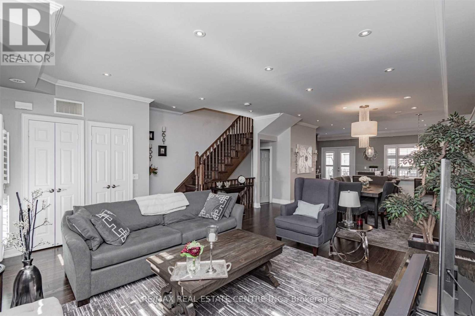 30 - 2460 Prince Michael Drive, Oakville, Ontario  L6H 0G8 - Photo 4 - W12668992