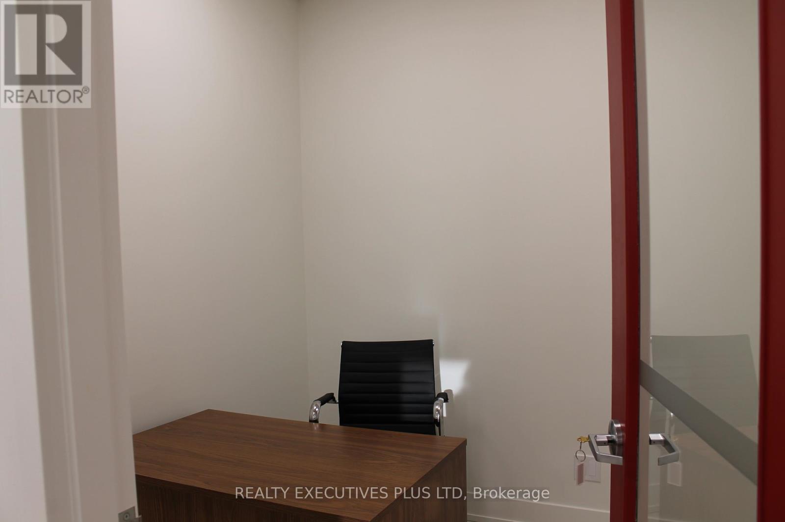 103 - 5700 Cancross Court, Mississauga, Ontario  L5R 3E9 - Photo 19 - W12669040