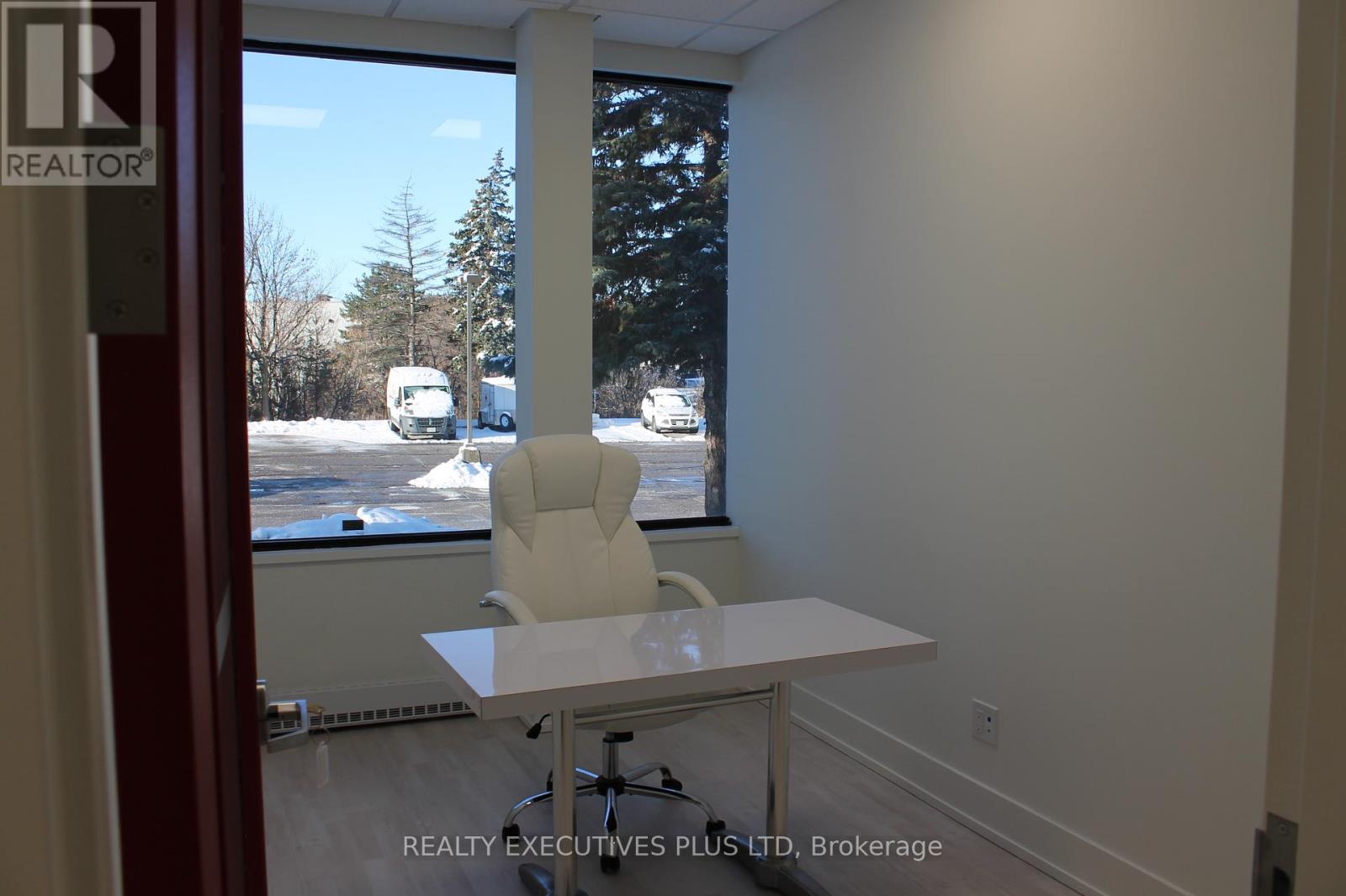 103 - 5700 Cancross Court, Mississauga, Ontario  L5R 3E9 - Photo 27 - W12669040