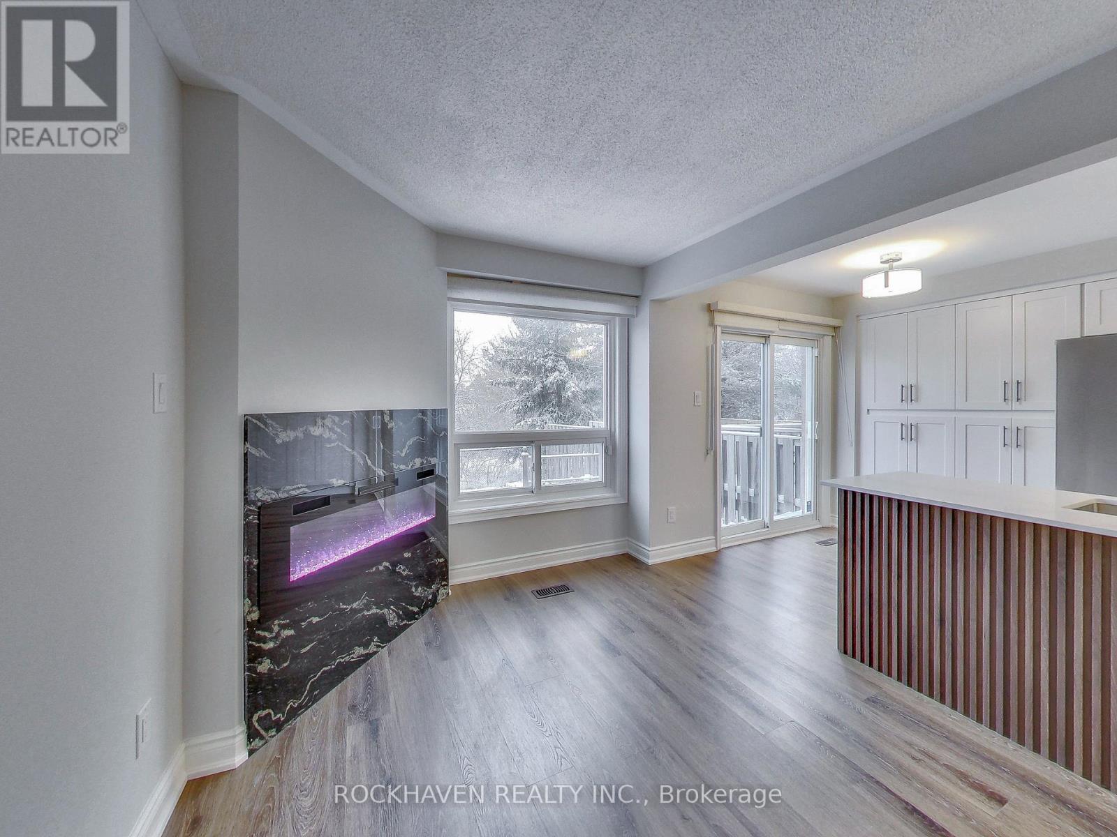 62 - 2350 Grand Ravine Drive, Oakville, Ontario  L6H 6E2 - Photo 10 - W12669054