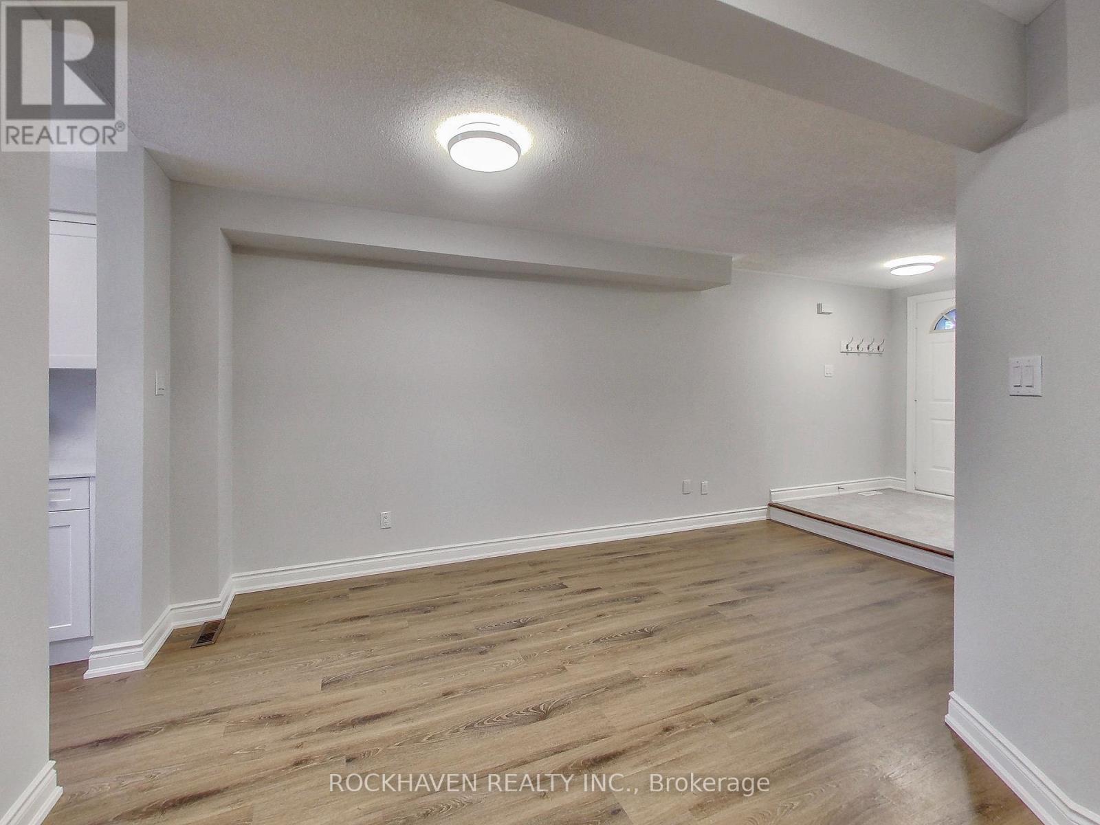 62 - 2350 Grand Ravine Drive, Oakville, Ontario  L6H 6E2 - Photo 4 - W12669054