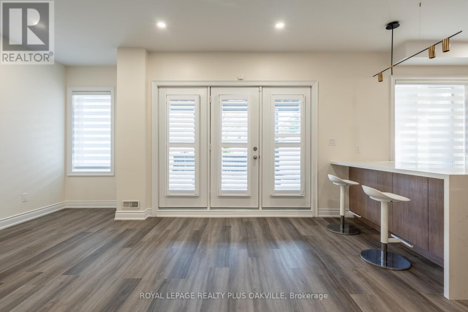 A - 2339 Awenda Drive, Oakville, Ontario  L6H 7J7 - Photo 2 - W12669074