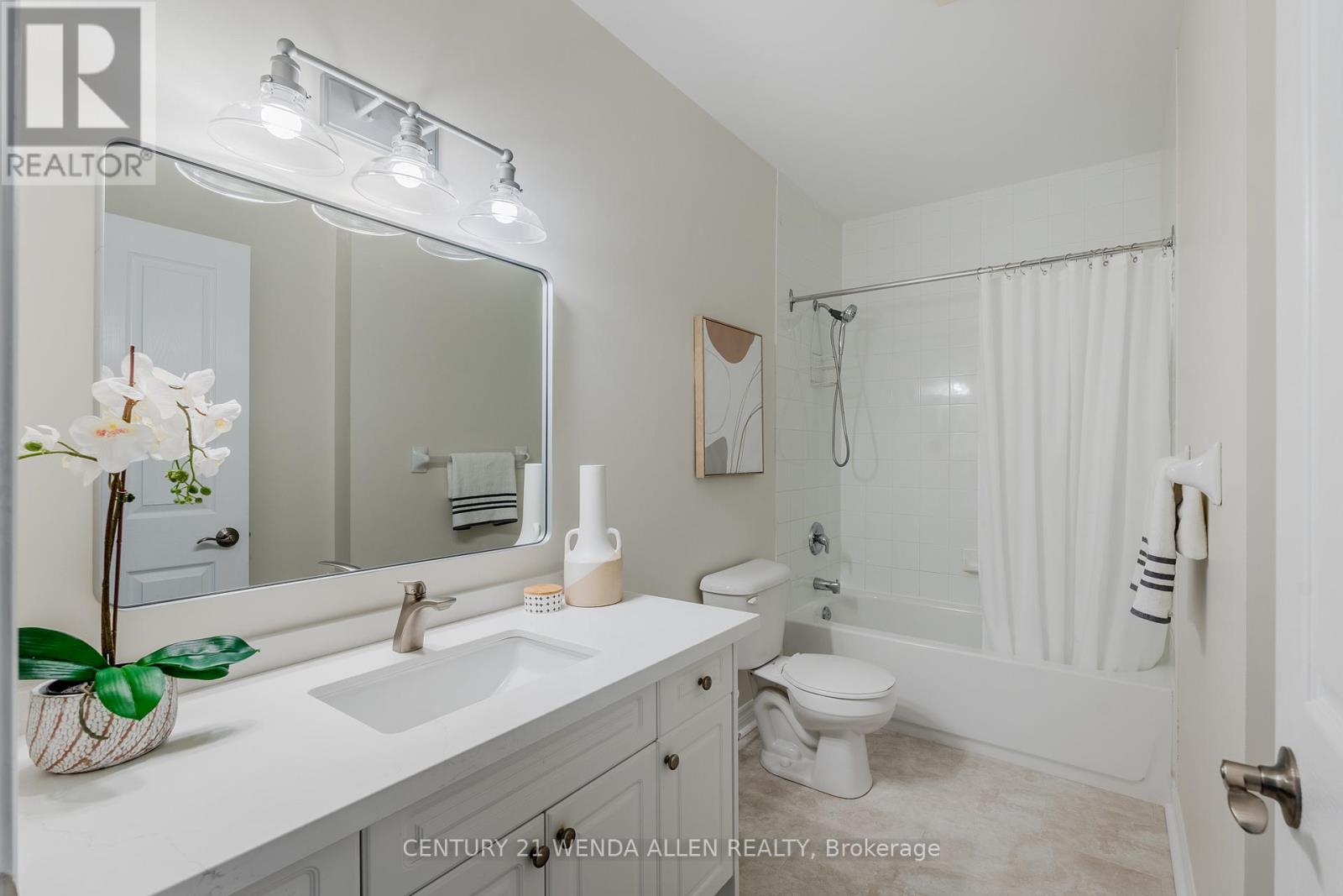 909 - 1998 Ironstone Drive, Burlington, Ontario  L7L 7P7 - Photo 35 - W12669078