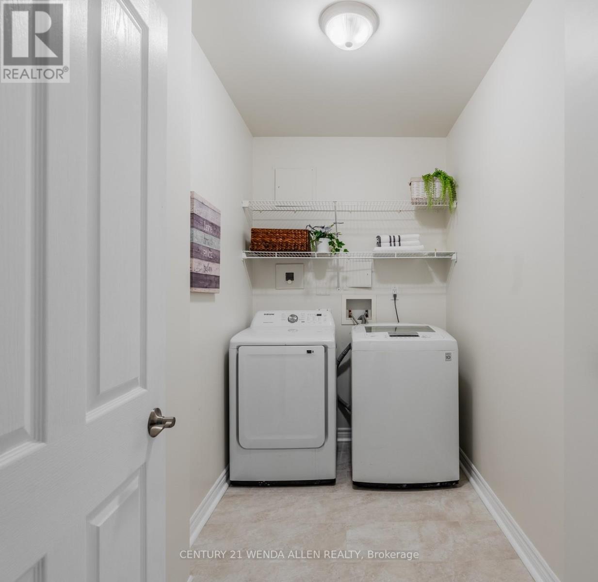 909 - 1998 Ironstone Drive, Burlington, Ontario  L7L 7P7 - Photo 36 - W12669078