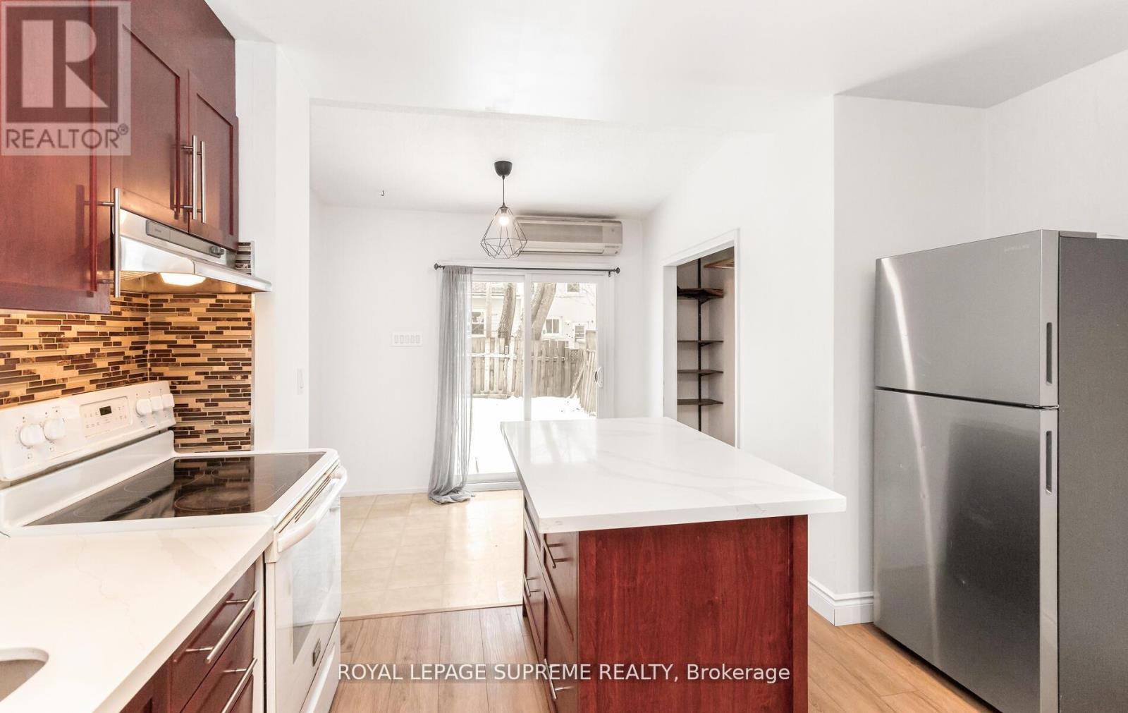 13 Royal Street, Toronto, Ontario  M6N 3Z3 - Photo 11 - W12669082