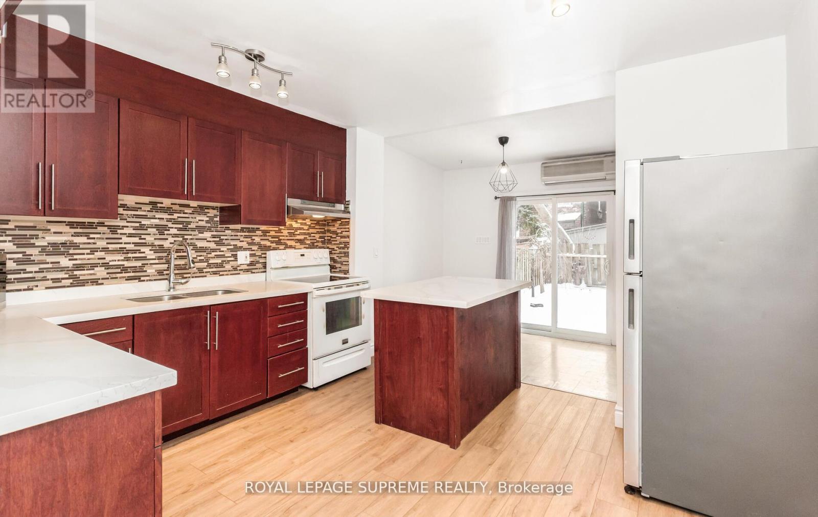 13 Royal Street, Toronto, Ontario  M6N 3Z3 - Photo 9 - W12669082